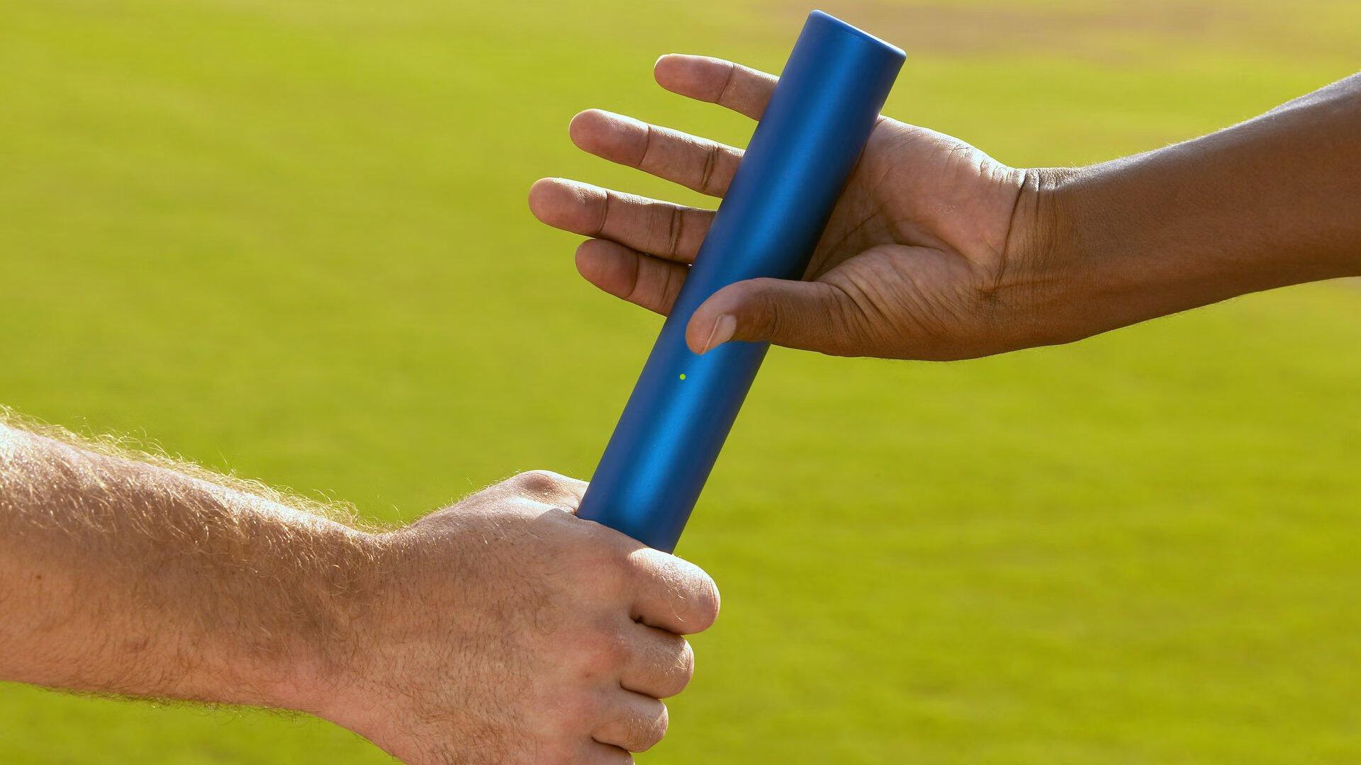 独家，徐新泪别征程，13日夜抵济南续写绿茵缘